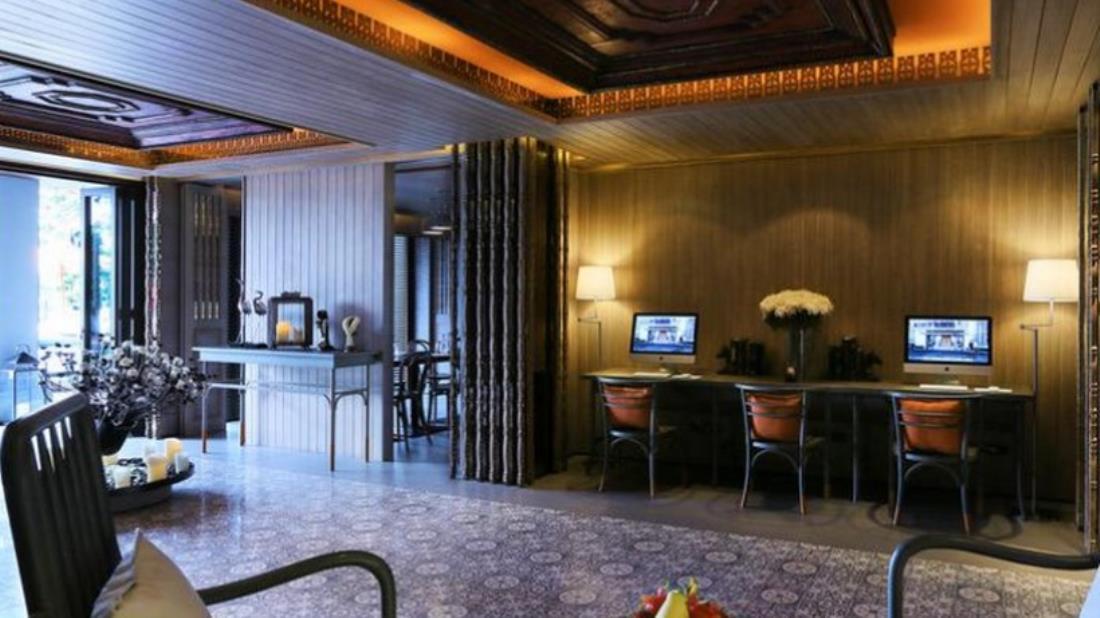 Riva Surya Bangkok Hotel Exterior photo