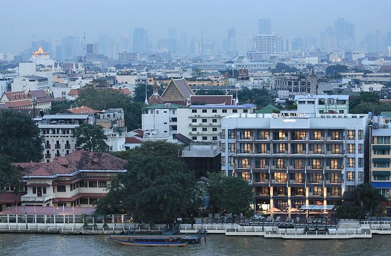 Riva Surya Bangkok Hotel Exterior photo