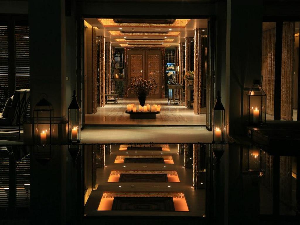 Riva Surya Bangkok Hotel Exterior photo