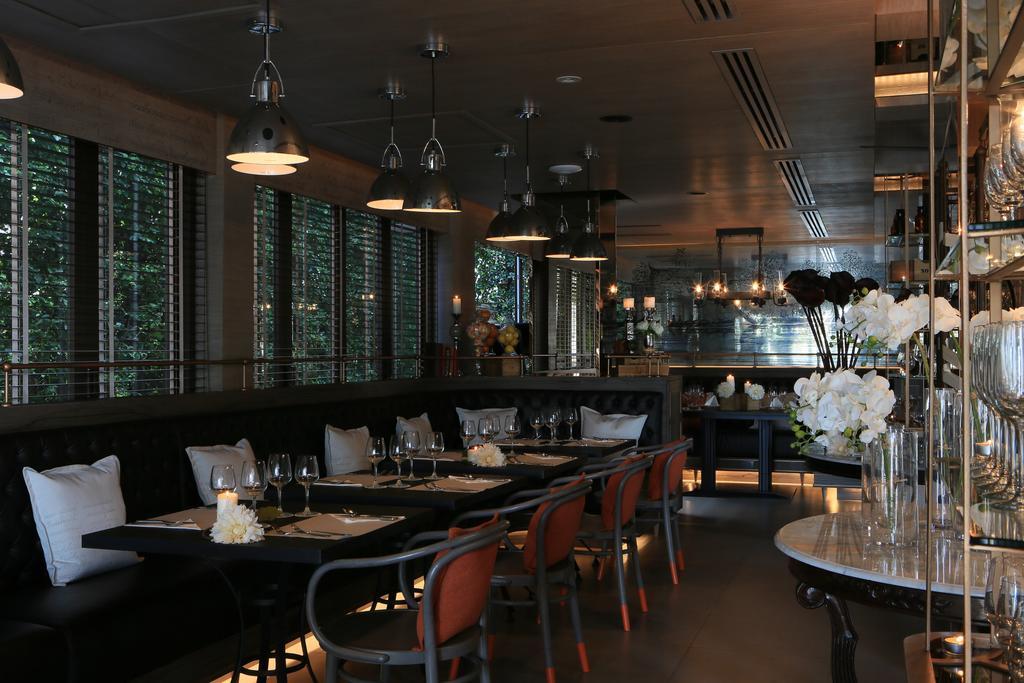 Riva Surya Bangkok Hotel Exterior photo